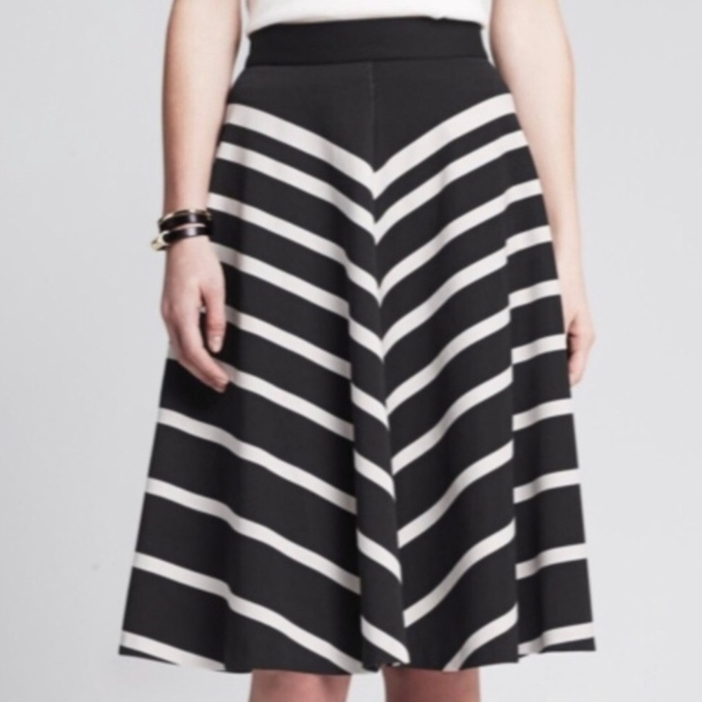 NWT Banana Republic Sloan Pencil Skirt Size 0